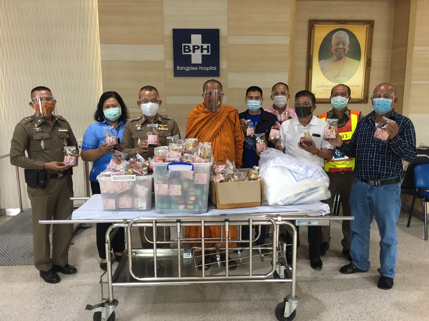 %e0%b8%9e%e0%b8%a3%e0%b8%b0%e0%b8%84%e0%b8%a3%e0%b8%b9%e0%b9%81%e0%b8%88%e0%b9%89-%e0%b8%9c%e0%b8%b9%e0%b9%89%e0%b9%83%e0%b8%ab%e0%b9%89-%e0%b8%aa%e0%b8%a3%e0%b9%89%e0%b8%b2%e0%b8%87%e0%b8%82-2