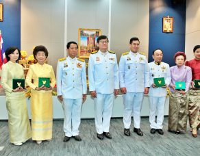 %e0%b8%9e%e0%b8%b4%e0%b8%98%e0%b8%b5%e0%b8%a3%e0%b8%b1%e0%b8%9a%e0%b8%9e%e0%b8%a3%e0%b8%b0%e0%b8%a3%e0%b8%b2%e0%b8%8a%e0%b8%97%e0%b8%b2%e0%b8%99%e0%b9%80%e0%b8%84%e0%b8%a3%e0%b8%b7%e0%b9%88%e0%b8%ad