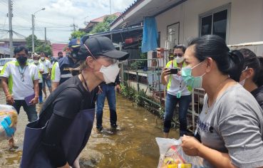 %e0%b8%99%e0%b8%b2%e0%b8%a2%e0%b8%81%e0%b8%95%e0%b8%b9%e0%b9%88%e0%b8%99%e0%b8%b1%e0%b8%99%e0%b8%97%e0%b8%b4%e0%b8%94%e0%b8%b2-%e0%b9%81%e0%b8%81%e0%b9%89%e0%b8%a7%e0%b8%9a%e0%b8%b1%e0%b8%a7