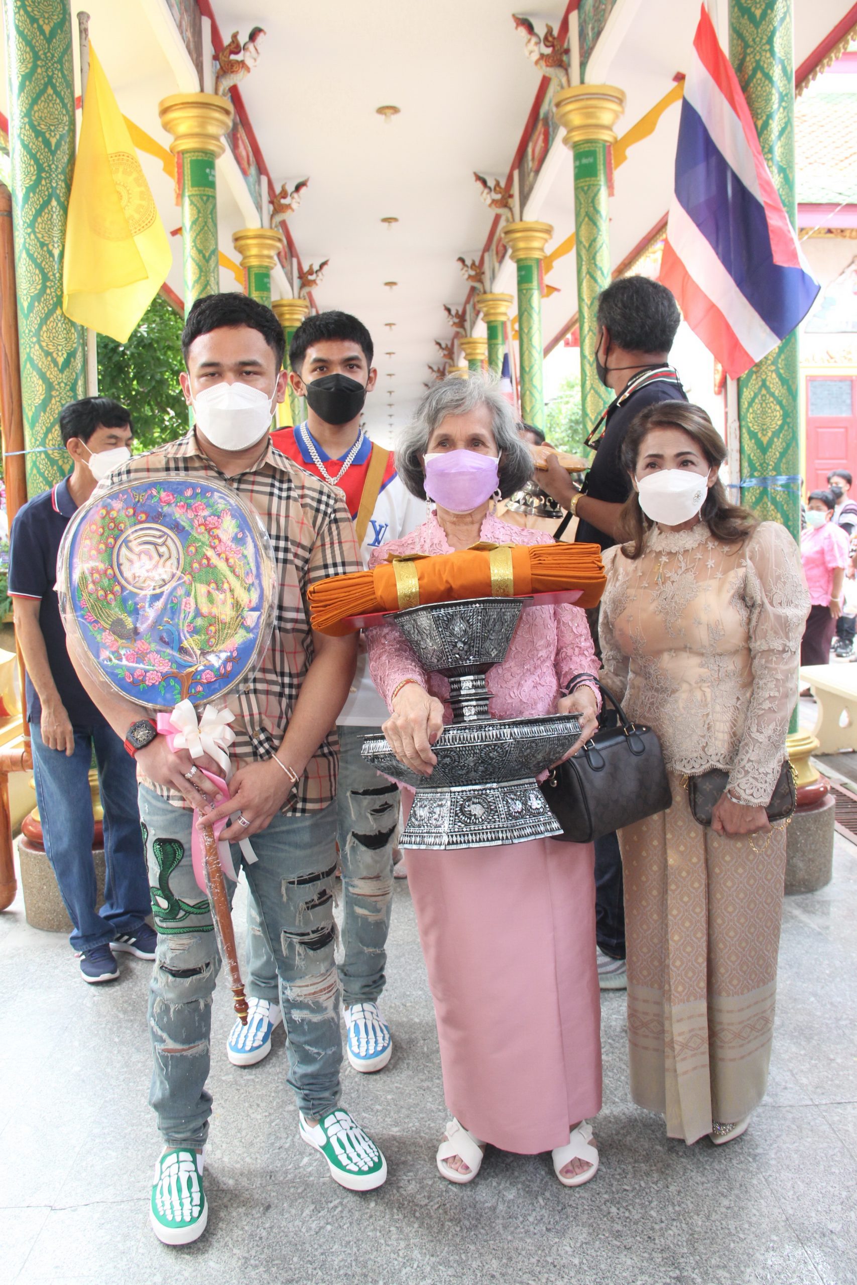 %e0%b8%aa%e0%b8%b2%e0%b8%98%e0%b8%b8%e0%b8%8a%e0%b8%99-%e0%b8%9c%e0%b8%b9%e0%b9%89%e0%b9%83%e0%b8%88%e0%b8%9a%e0%b8%b8%e0%b8%8d-%e0%b9%81%e0%b8%a5%e0%b8%b0%e0%b8%9c%e0%b8%b9%e0%b9%89%e0%b8%a1%e0%b8%b5