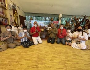 %e0%b9%80%e0%b8%ae%e0%b8%b5%e0%b8%a2%e0%b9%80%e0%b8%ad%e0%b8%b5%e0%b9%8b%e0%b8%a2%e0%b8%a7%e0%b8%9e%e0%b8%a3%e0%b9%89%e0%b8%ad%e0%b8%a1%e0%b8%84%e0%b8%93%e0%b8%b0%e0%b8%a8%e0%b8%b4%e0%b8%a9