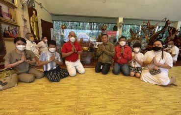 %e0%b9%80%e0%b8%ae%e0%b8%b5%e0%b8%a2%e0%b9%80%e0%b8%ad%e0%b8%b5%e0%b9%8b%e0%b8%a2%e0%b8%a7%e0%b8%9e%e0%b8%a3%e0%b9%89%e0%b8%ad%e0%b8%a1%e0%b8%84%e0%b8%93%e0%b8%b0%e0%b8%a8%e0%b8%b4%e0%b8%a9