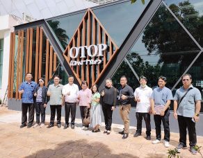 %e0%b8%94%e0%b8%a3-%e0%b8%a2%e0%b8%87%e0%b8%a2%e0%b8%b8%e0%b8%97%e0%b8%98-%e0%b8%95%e0%b9%89%e0%b8%ad%e0%b8%99%e0%b8%a3%e0%b8%b1%e0%b8%9a%e0%b8%84%e0%b8%93%e0%b8%b0%e0%b8%81%e0%b8%a3%e0%b8%a3%e0%b8%a1