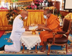 %e0%b8%9e%e0%b8%b4%e0%b8%98%e0%b8%b5%e0%b9%80%e0%b8%8a%e0%b8%b4%e0%b8%8d%e0%b8%9c%e0%b9%89%e0%b8%b2%e0%b9%84%e0%b8%95%e0%b8%a3%e0%b9%81%e0%b8%a5%e0%b8%b0%e0%b9%80%e0%b8%84%e0%b8%a3%e0%b8%b7%e0%b9%88